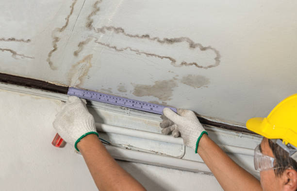 Reliable Sewage Cleanup contractor in Highland Park, MI by Aqua Guard Water Damage